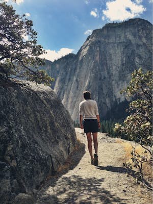 Hike to the base of El Capitan