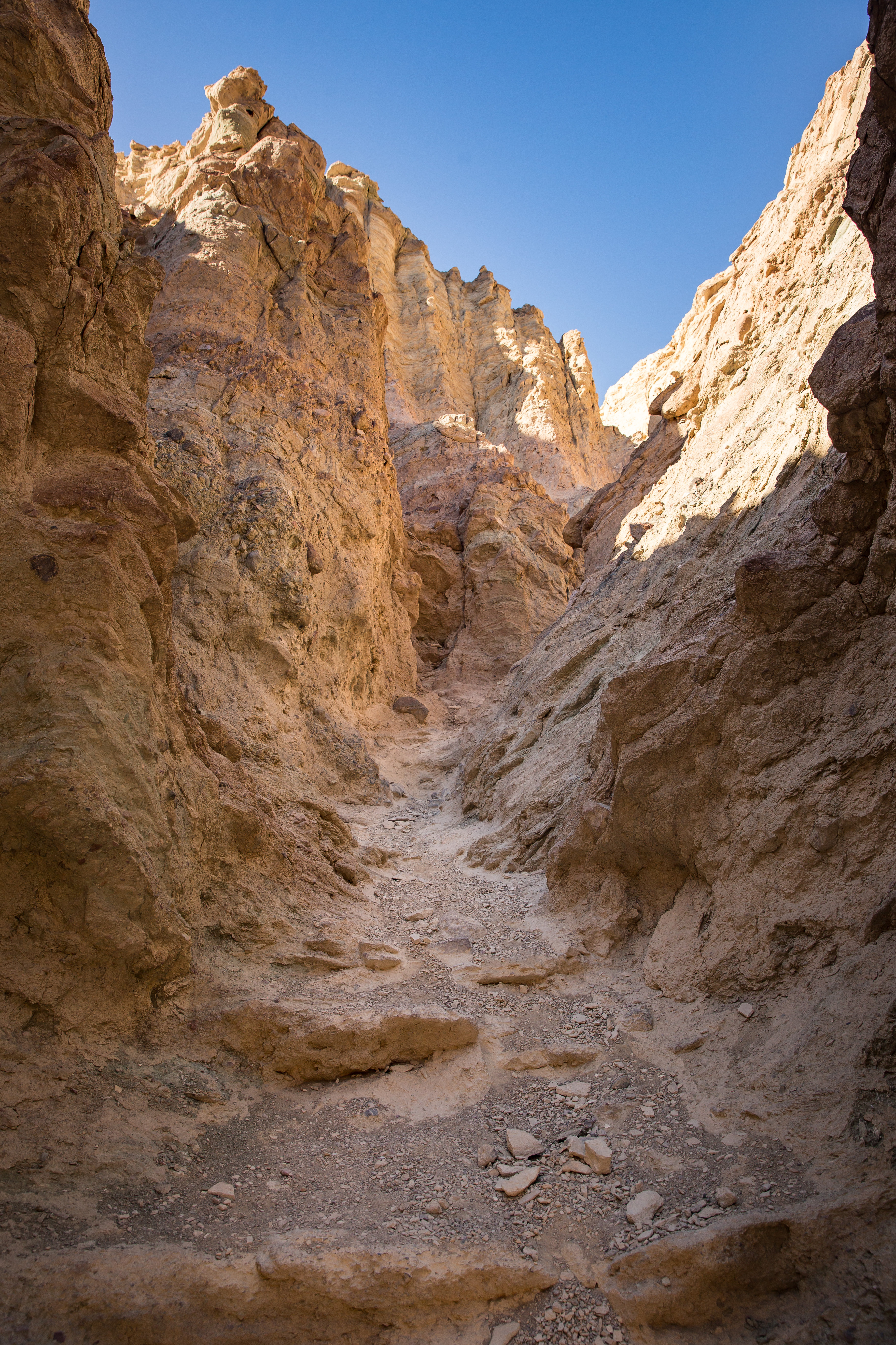 Hike Golden Canyon, Death Valley
