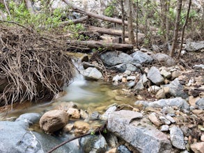 Hike to Millard Falls