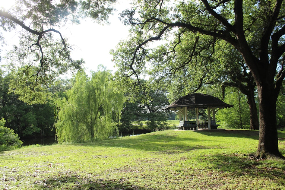 Run The Audubon Park Trail in New Orleans, New Orleans, Louisiana