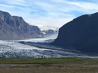 Hiking to Skaftafellsjokull Glacier in Vatnajokull National Park 