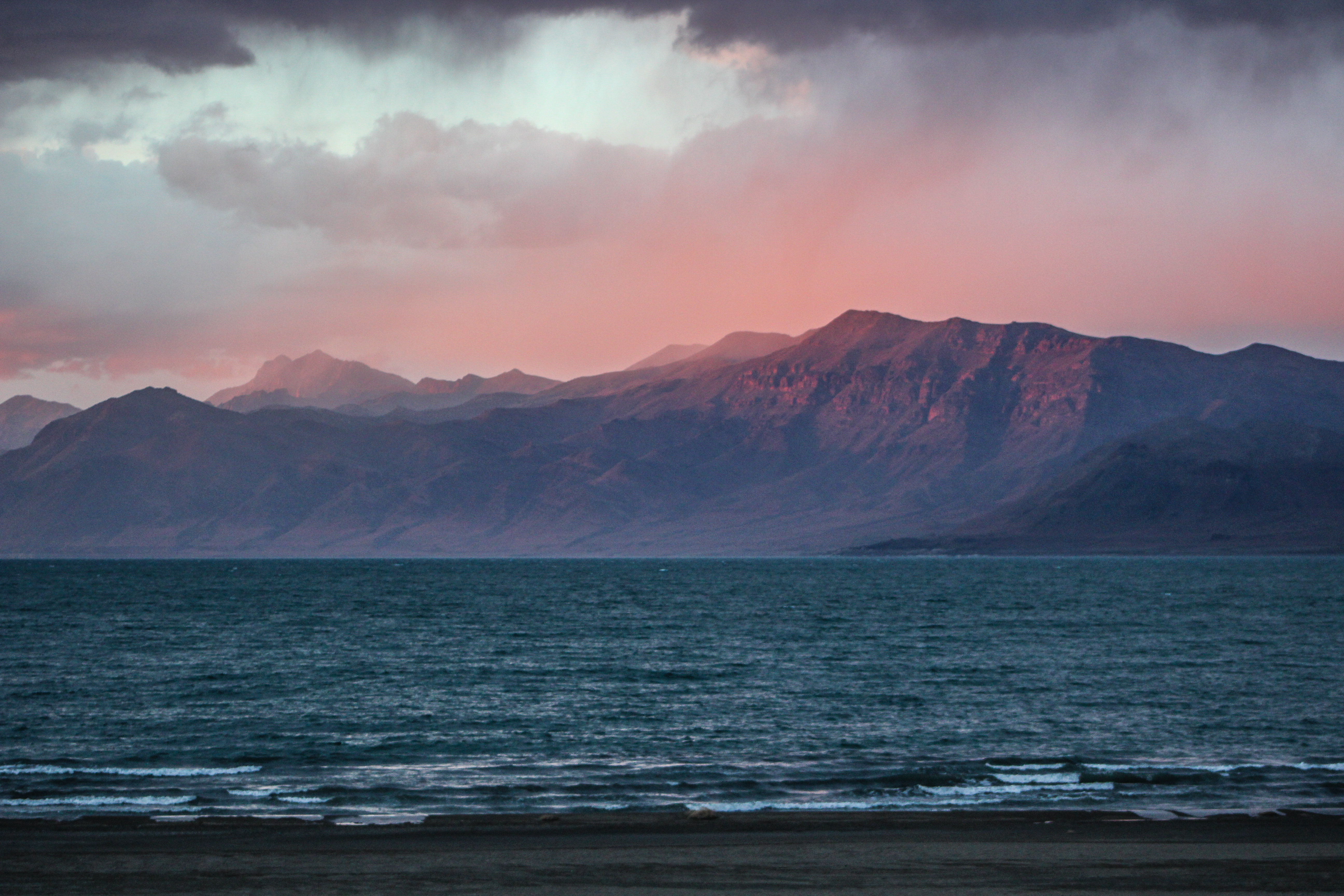 Catch a Sunset at Pyramid Lake