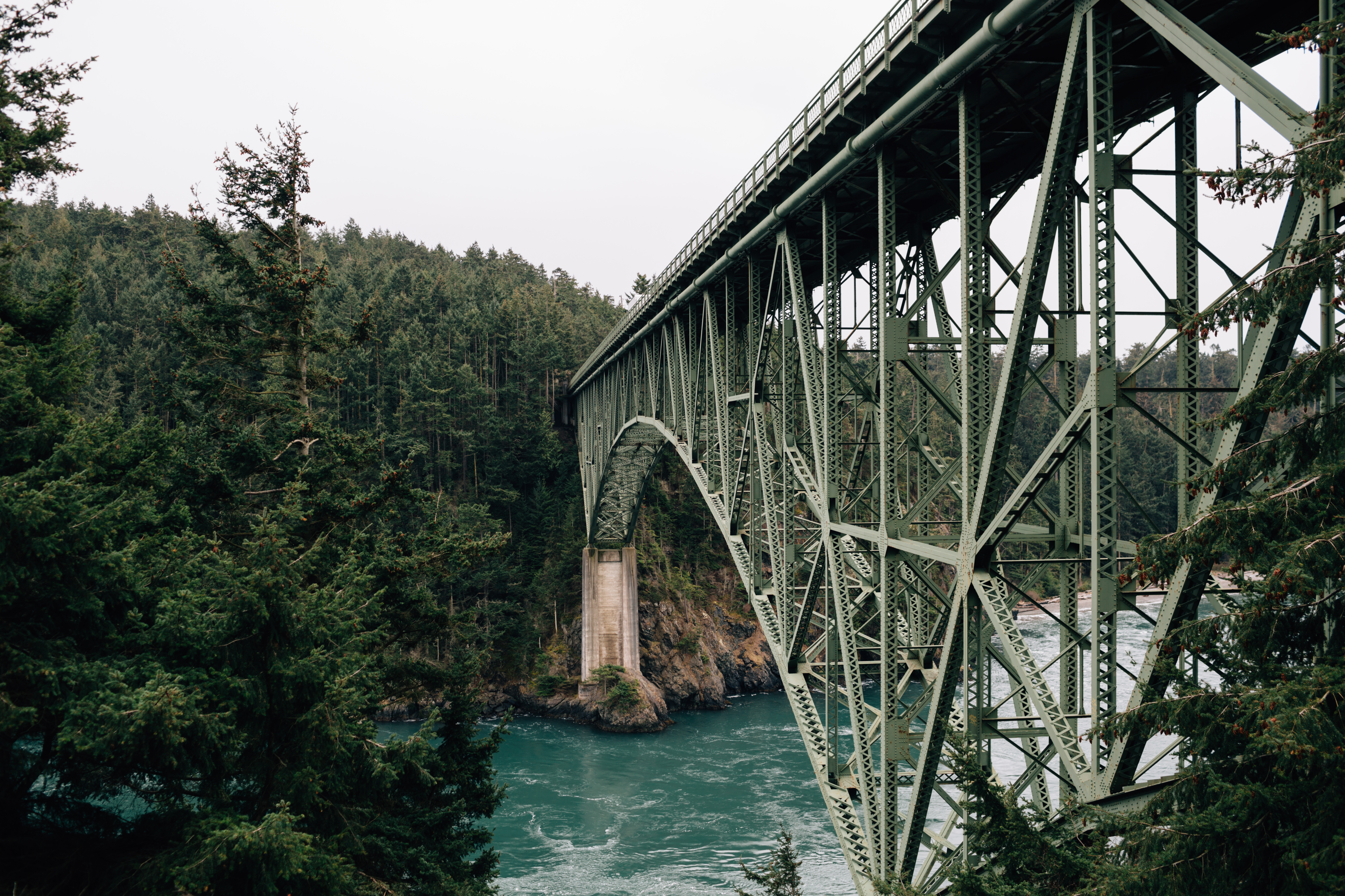 Photograph the Deception Pass Bridge