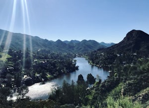 Hike to the Malibu Lake Overlook