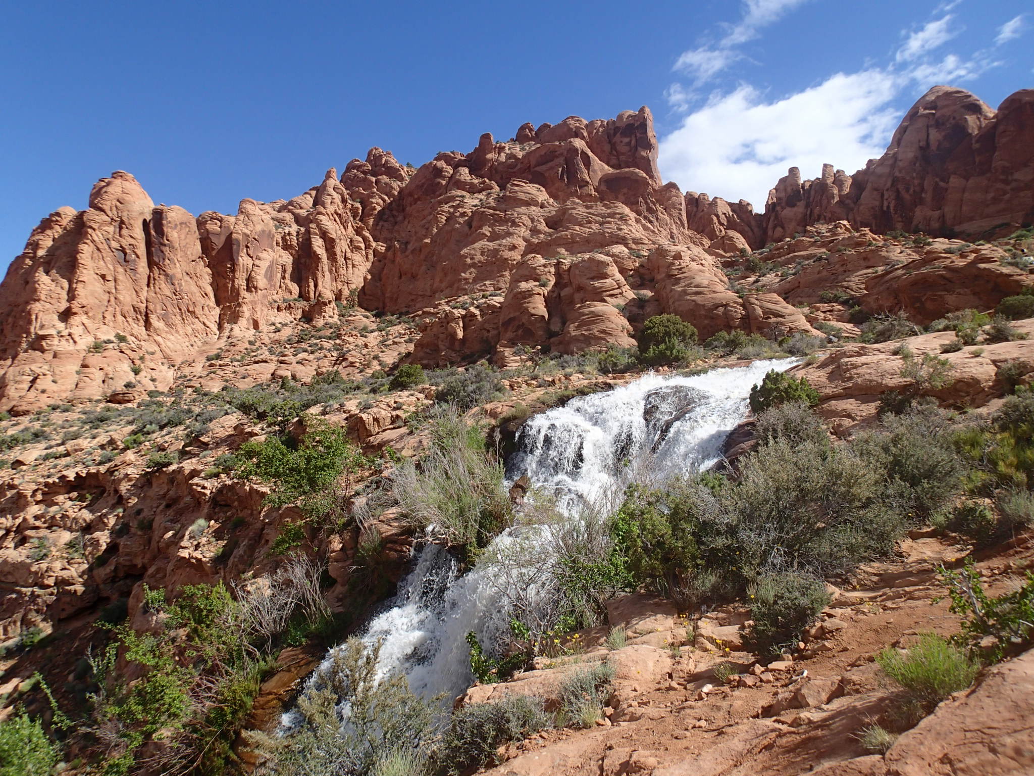Explore Faux Falls