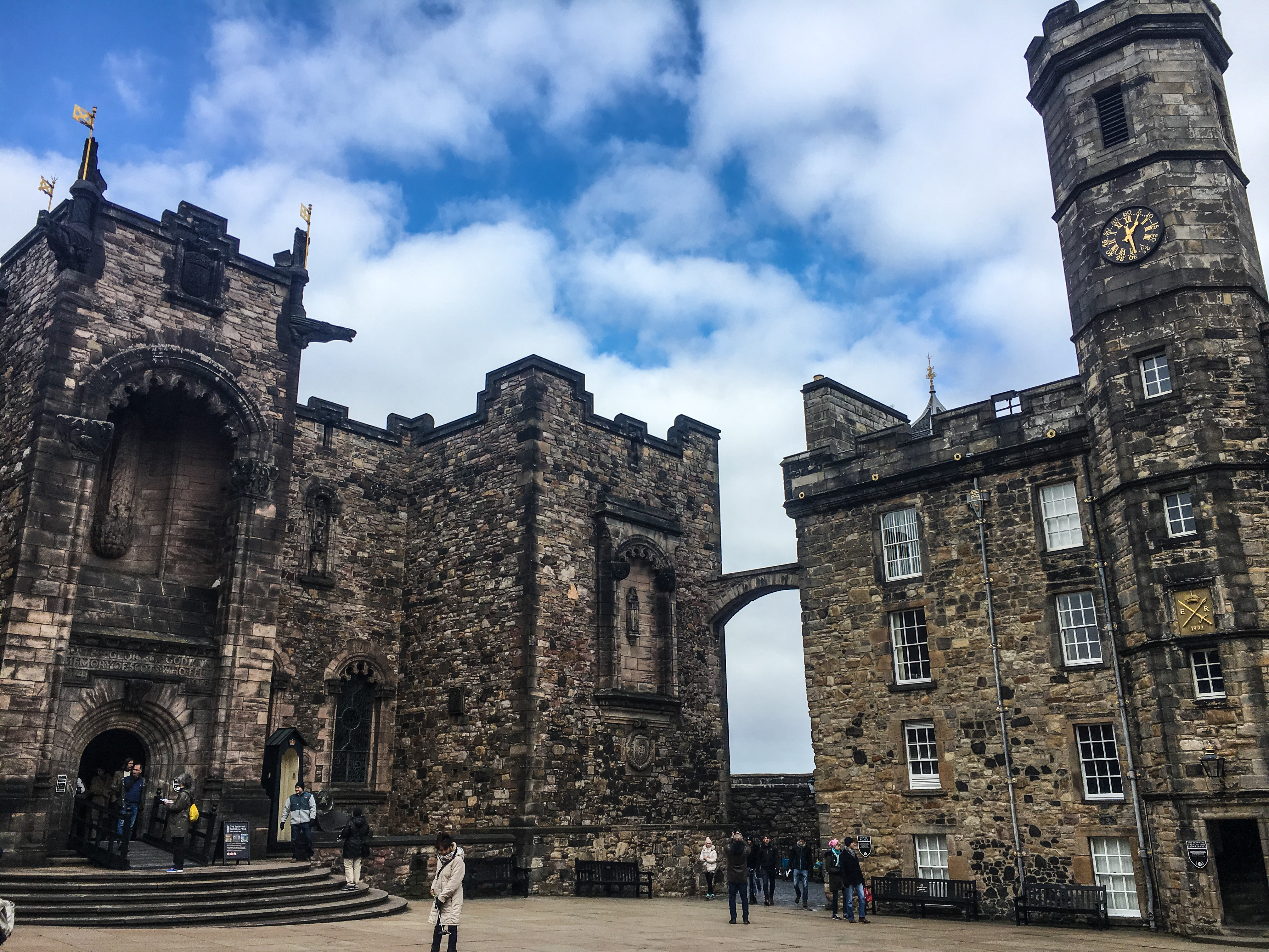 Explore Edinburgh Castle