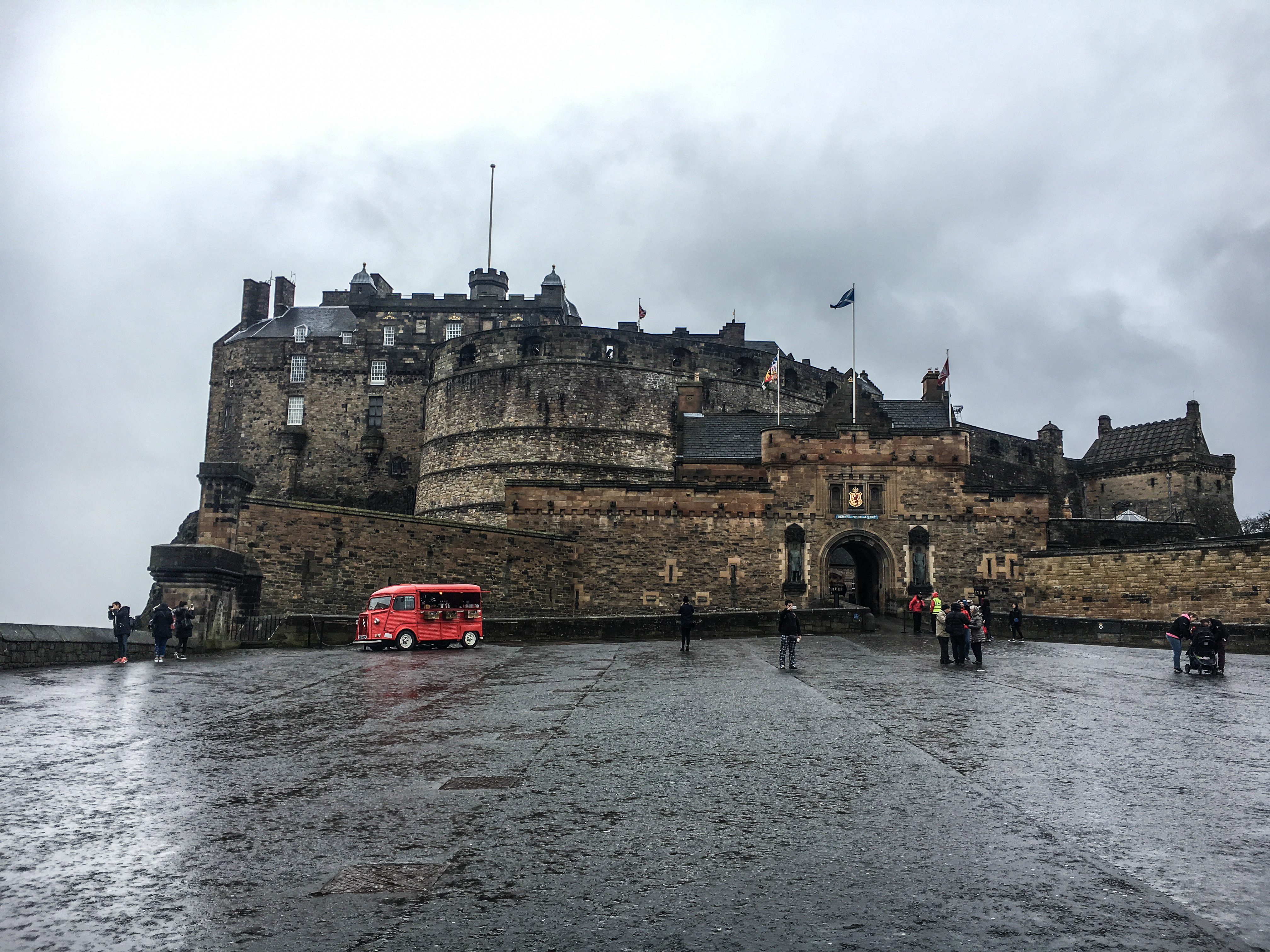 Explore Edinburgh Castle