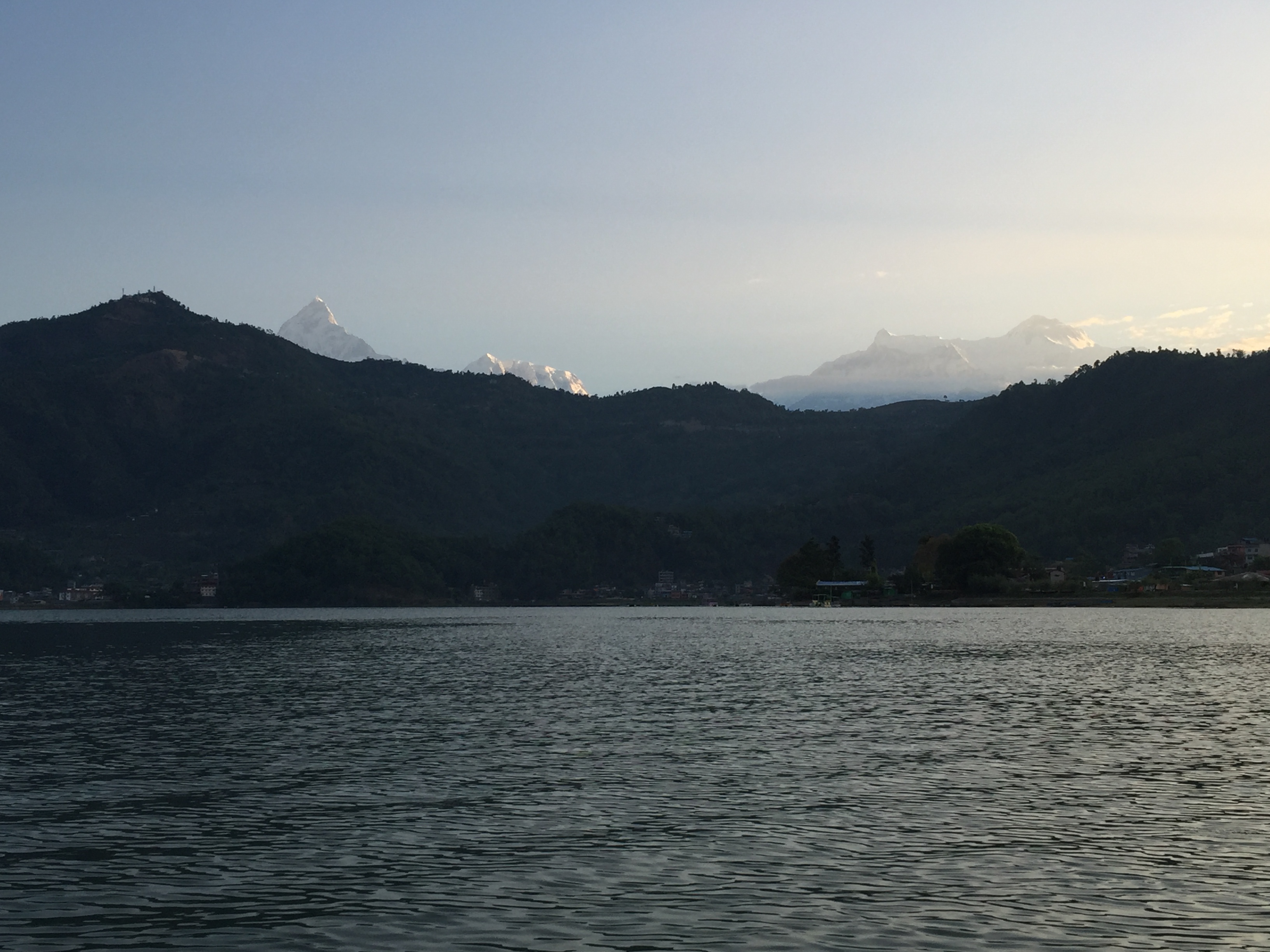 Kayak Lake Phewa
