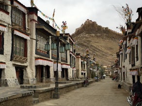 Take a Walking Tour of Gyantse