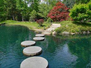 Take a Stroll around Maymont Park