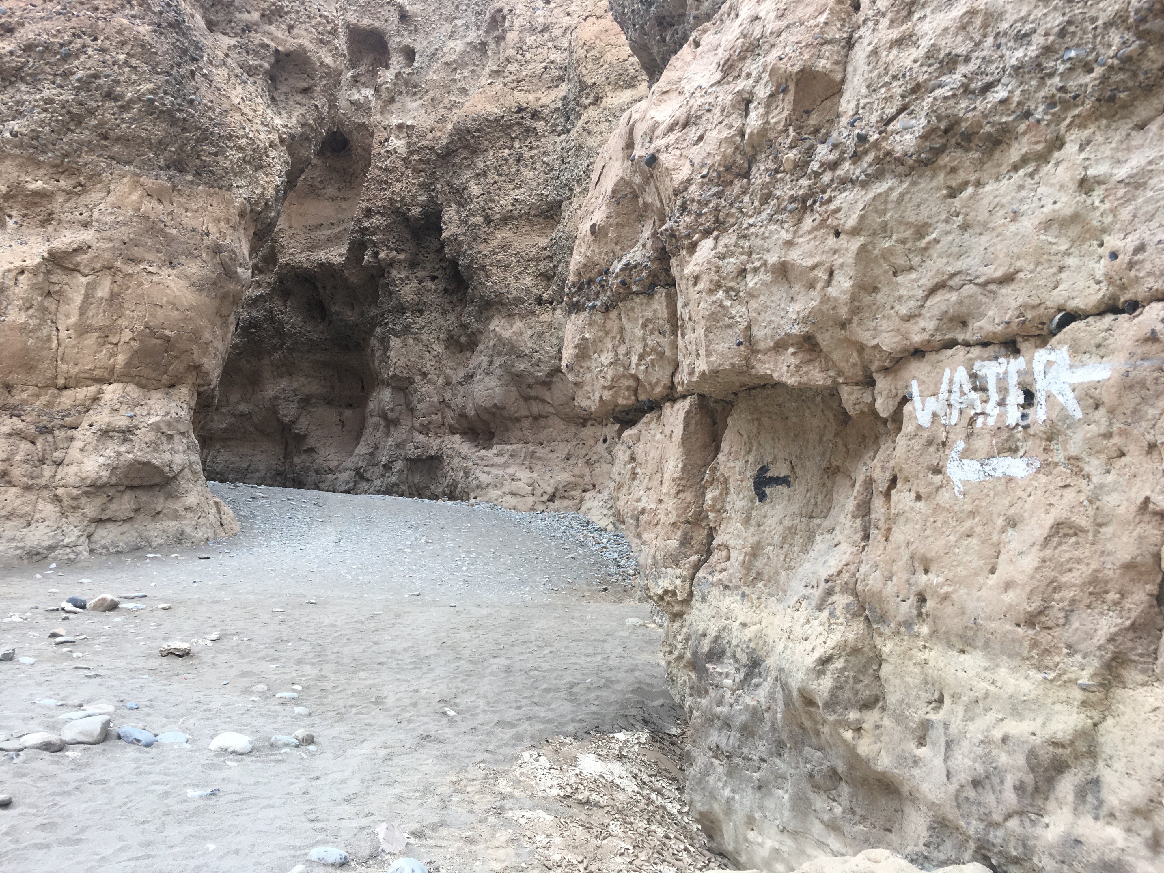 Explore Sesriem Canyon