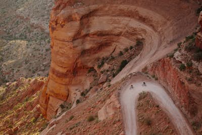 Mountain Bike the Shafer Trail in Moab
