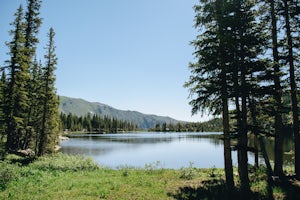 Hike to Diamond Lake in the Indian Peaks Wilderness