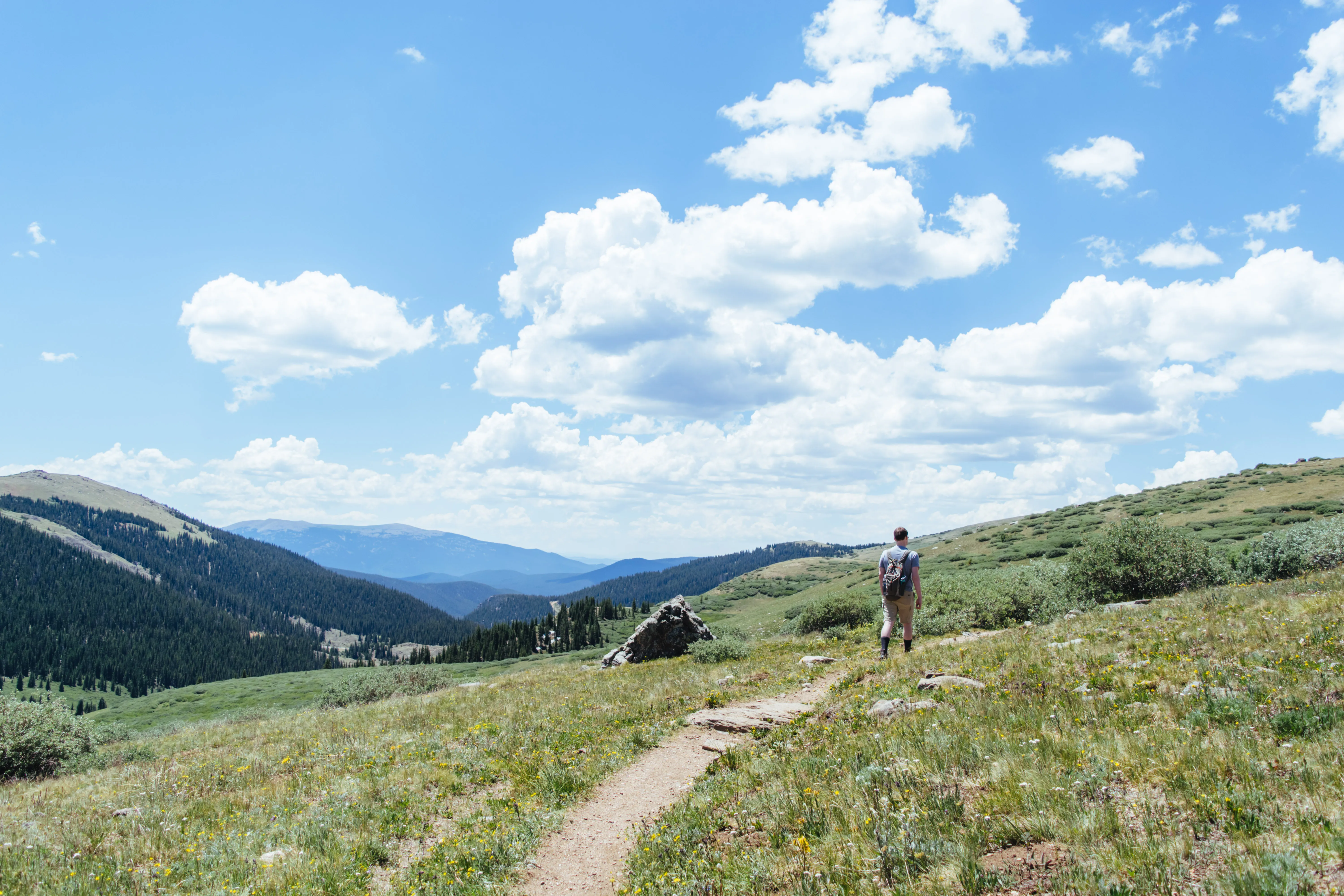 Hike to Square Top Lakes