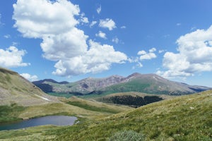 Hike to Square Top Lakes