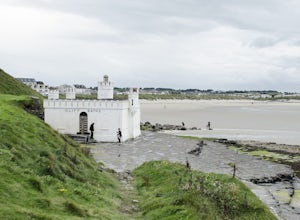 Explore the Old Cliff Baths of Enniscrone