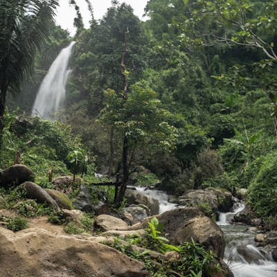 Hike to Kaeng Nyui Waterfall