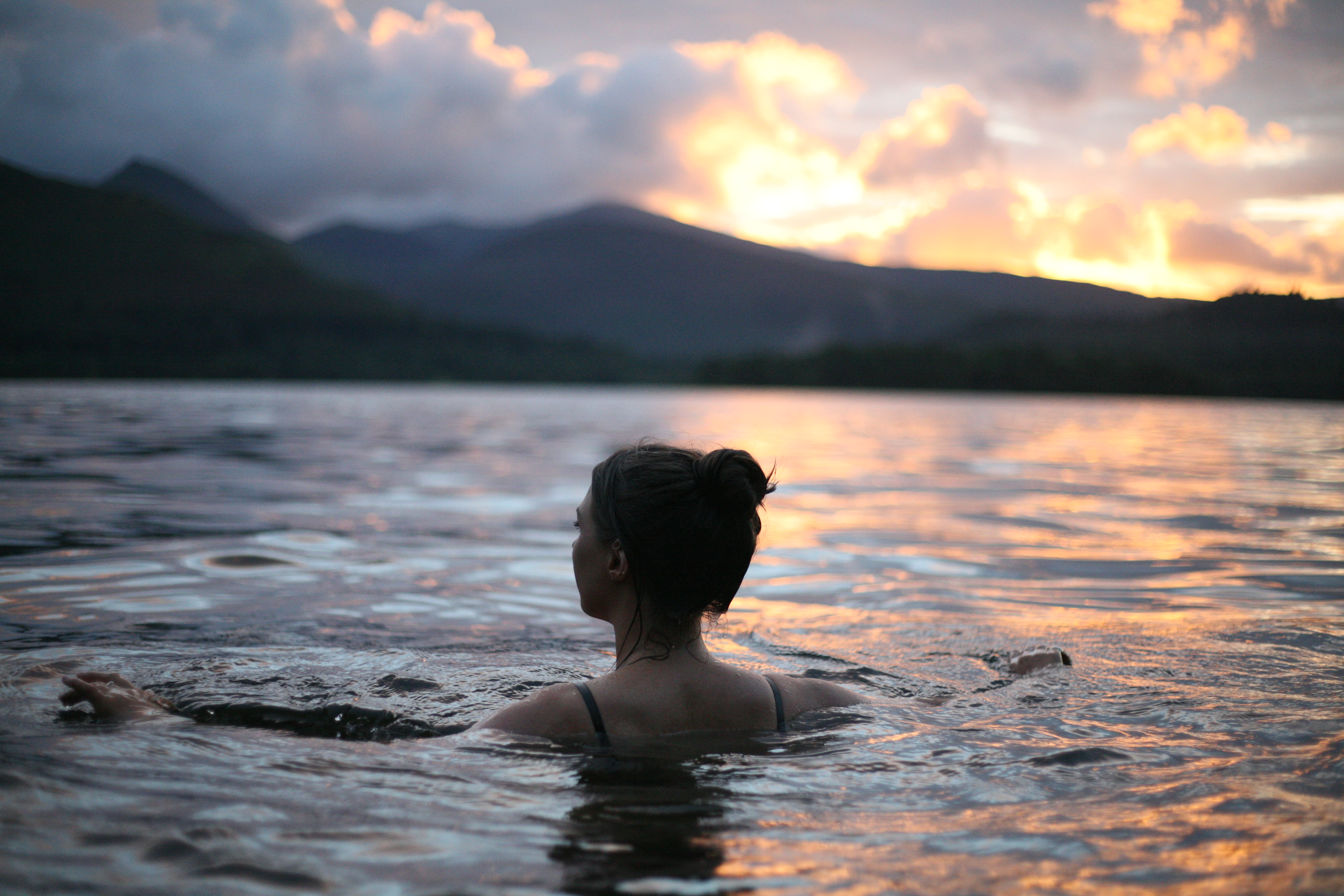Wild Swim 5 Photos to Convince You to Go Swimming in a Lake This Weekend