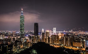 Hike Elephant Mountain, Taipei