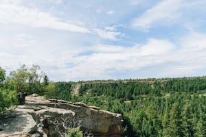 Hike the Rim Rock Trail