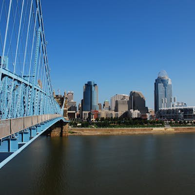 Walk around Smale Riverfront and Sawyer Point Parks