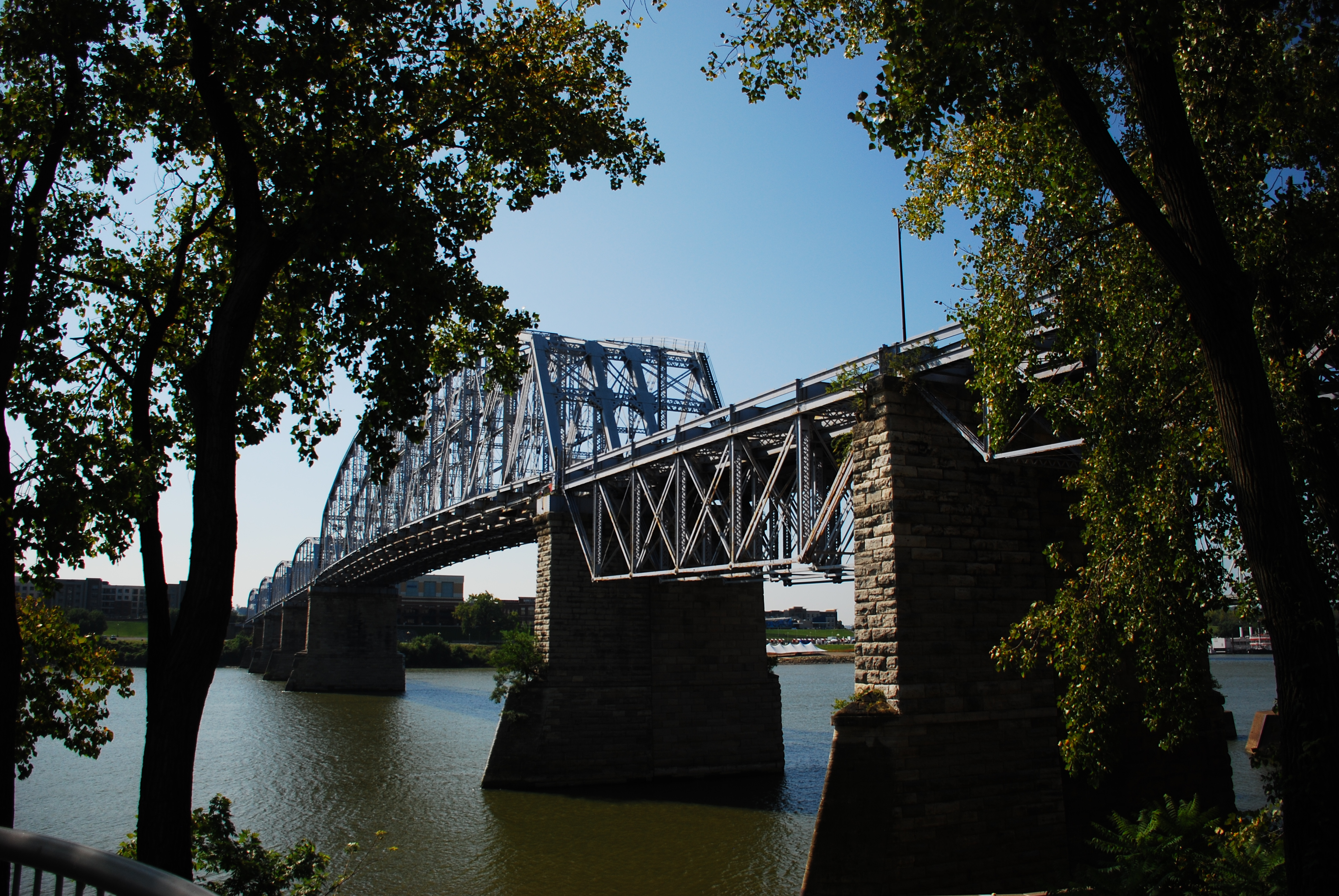 Walk around Smale Riverfront and Sawyer Point Parks