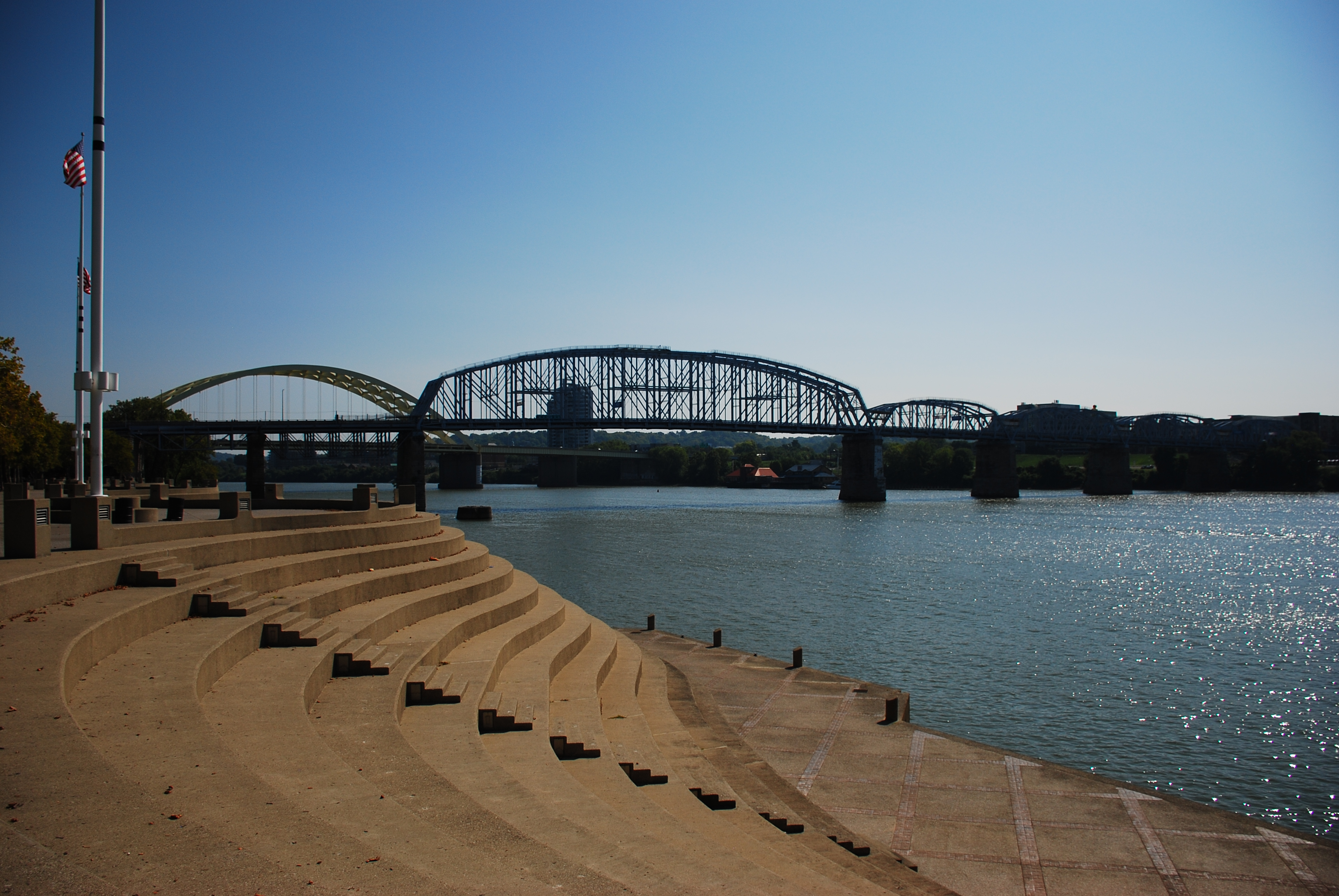 Walk around Smale Riverfront and Sawyer Point Parks