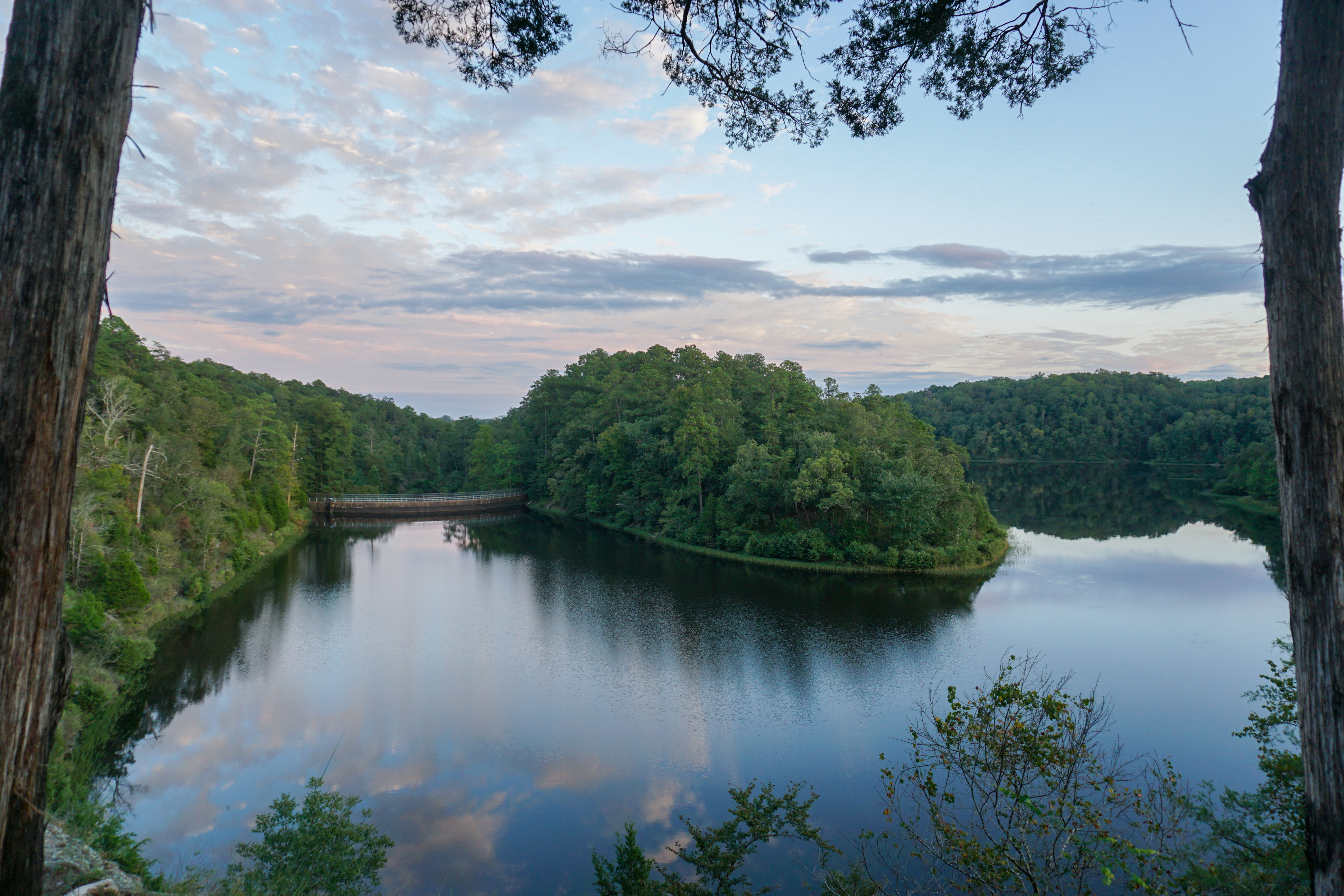 Hike around Lake Harris