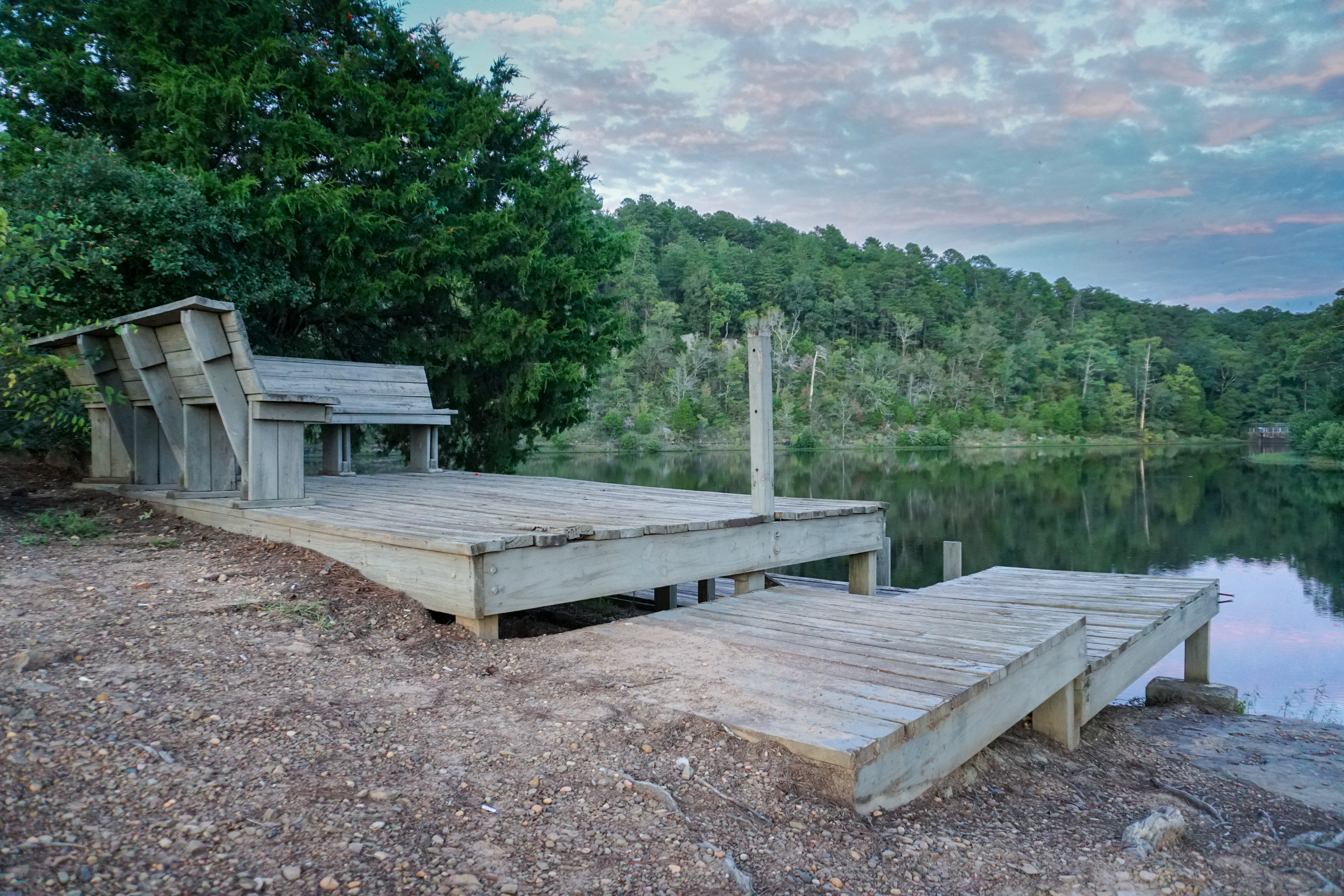 Hike around Lake Harris