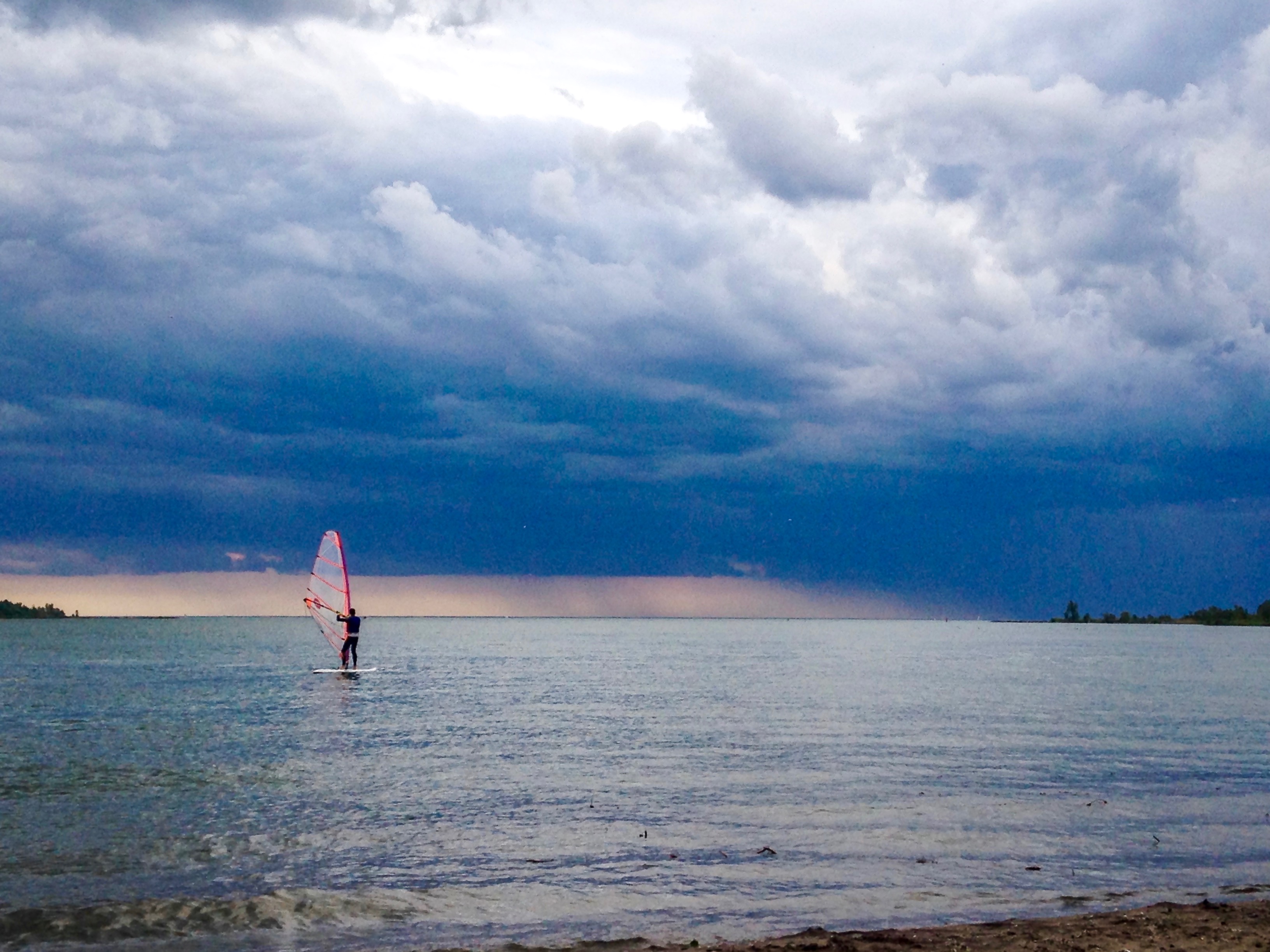 Windsurf at Cherry Beach