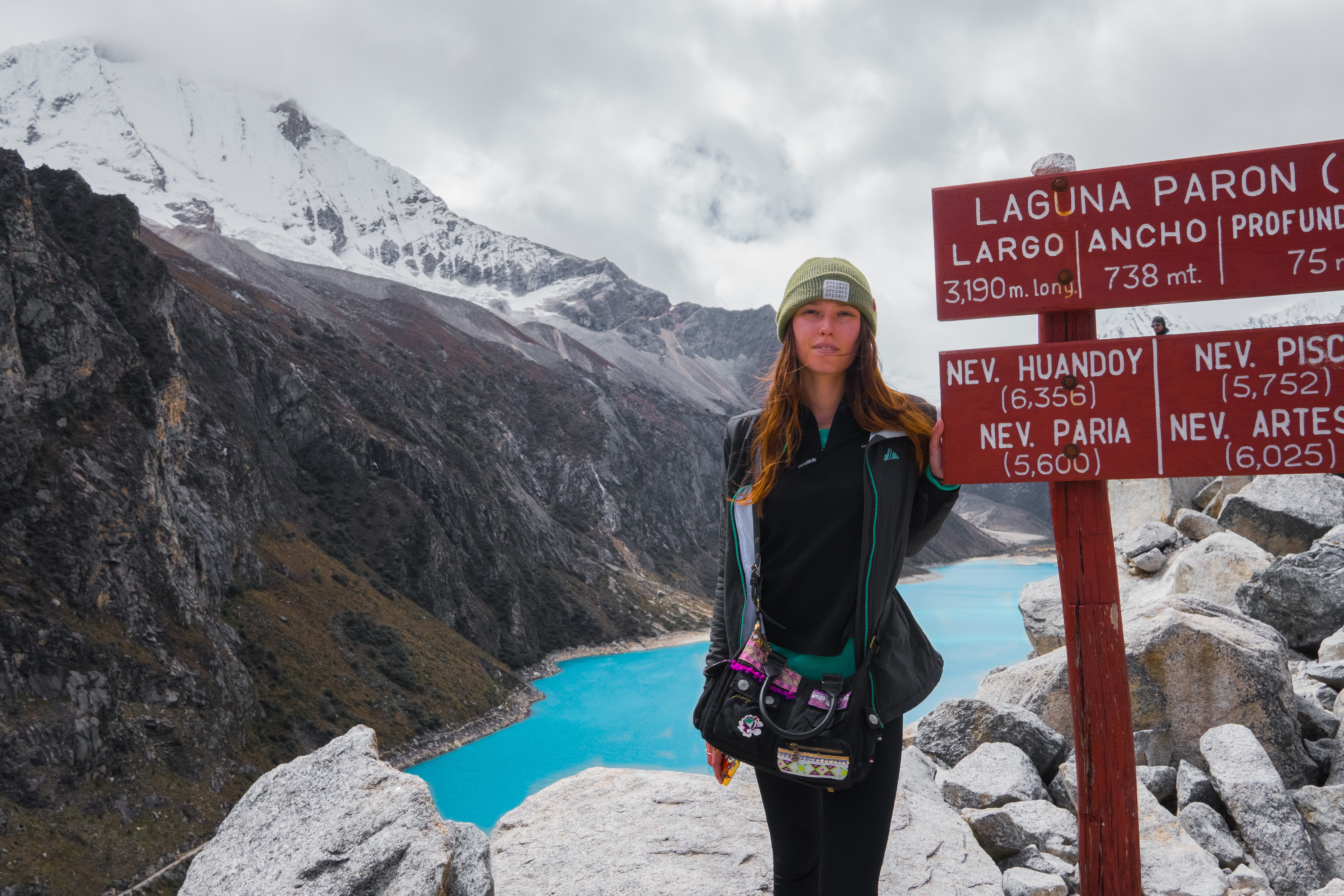 Hike Laguna Paron