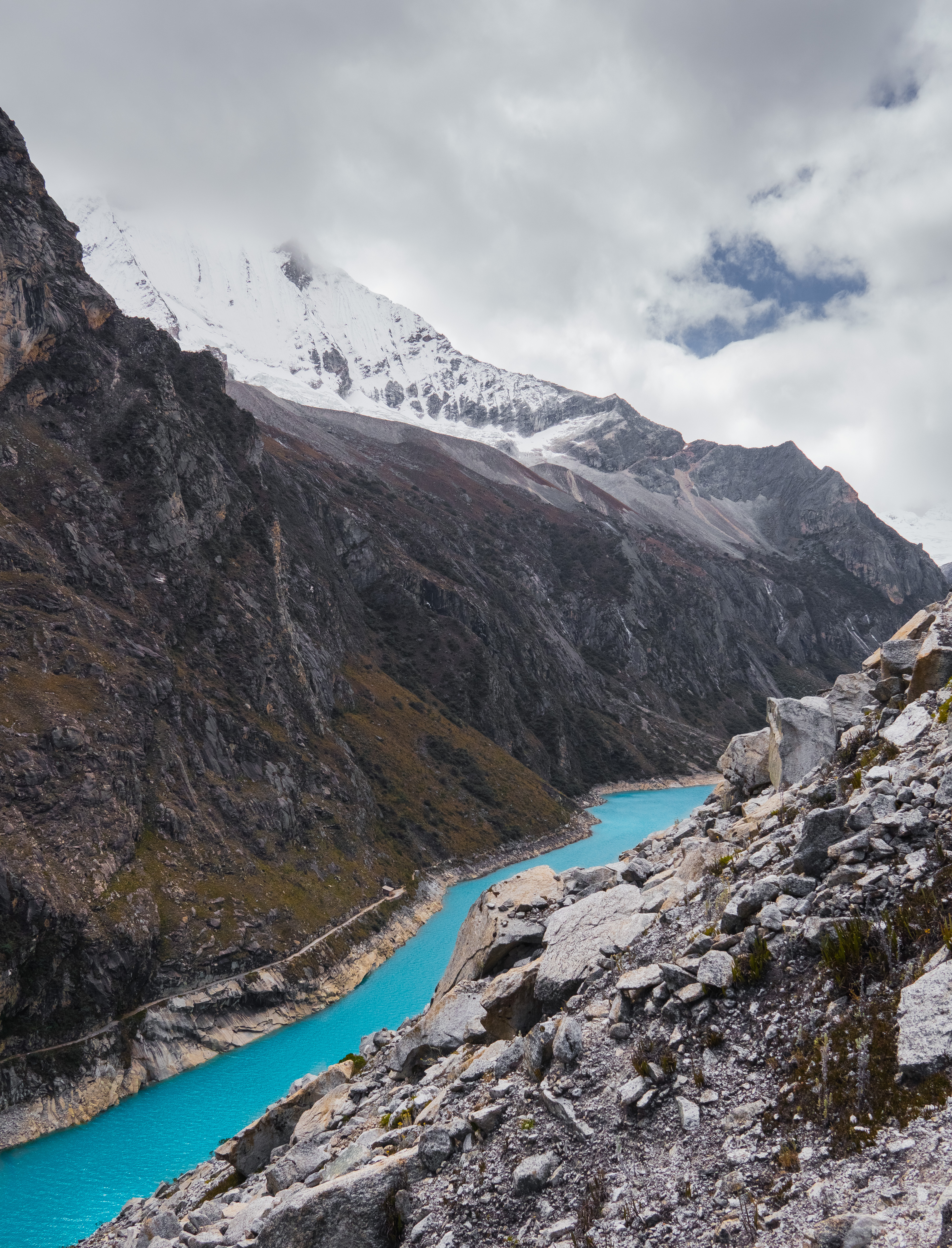 Hike Laguna Paron