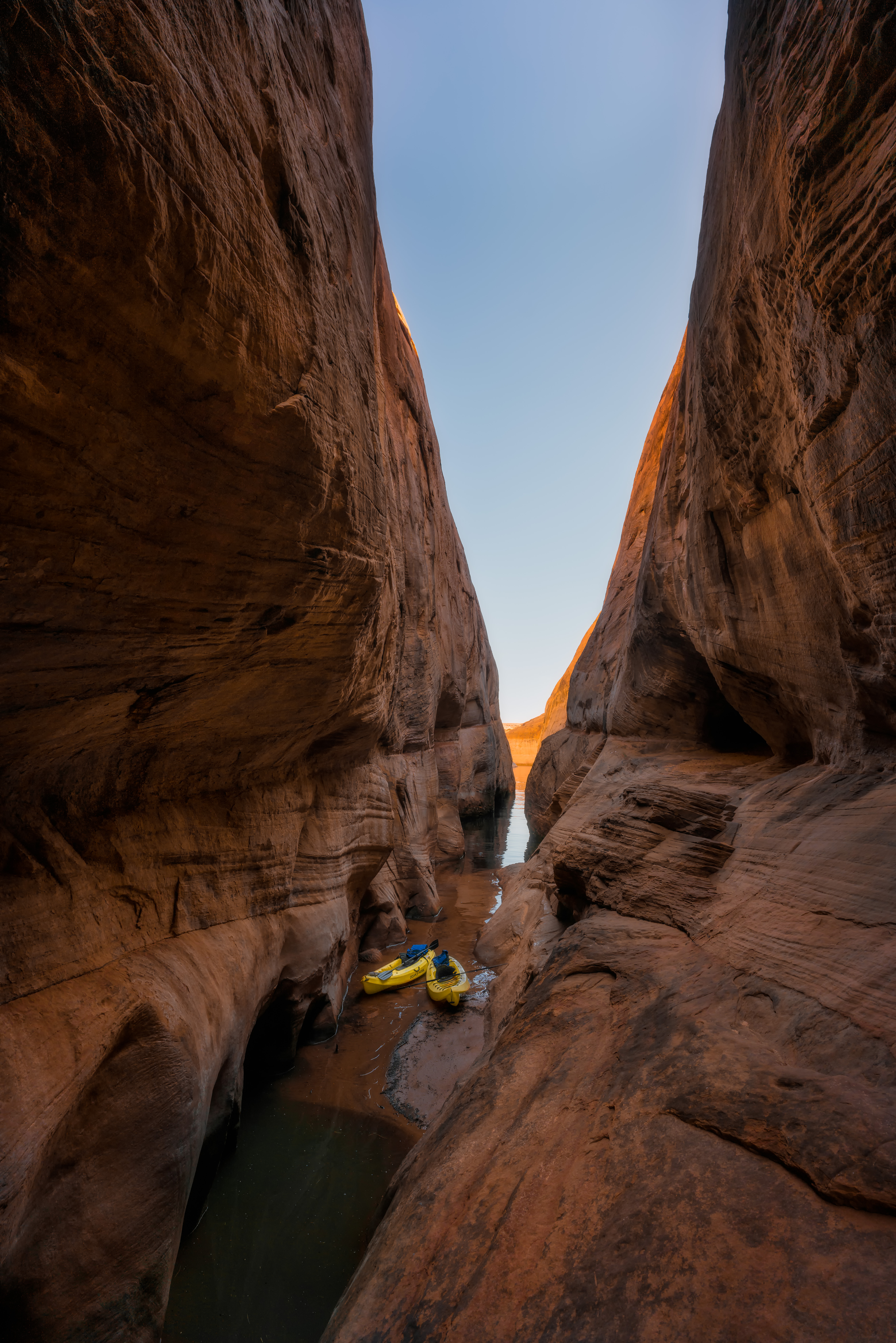 Kayak or SUP Lost Eden Canyon in Lake Powell