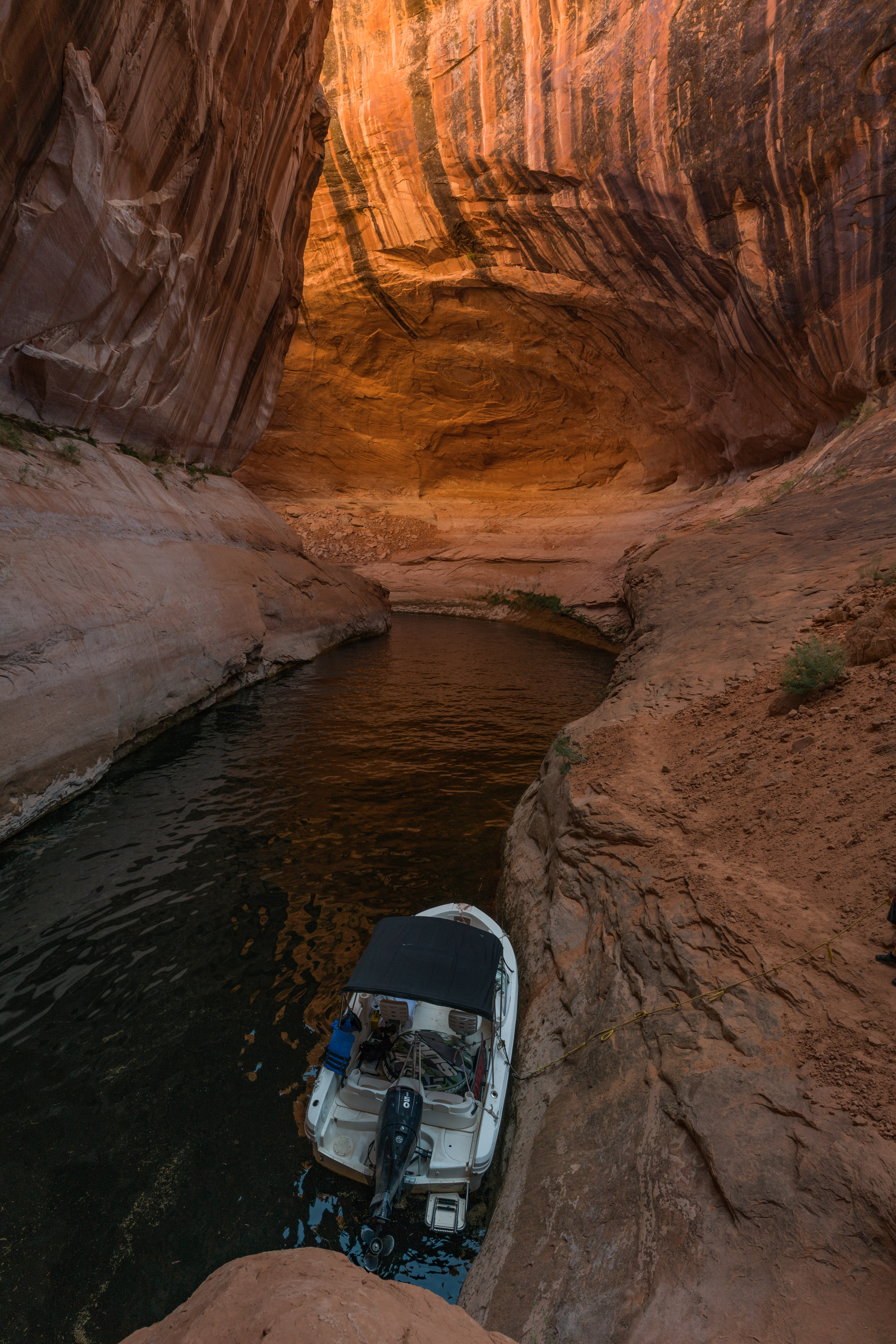 Explore Lake Powell's Clear Creek Canyon by Powerboat