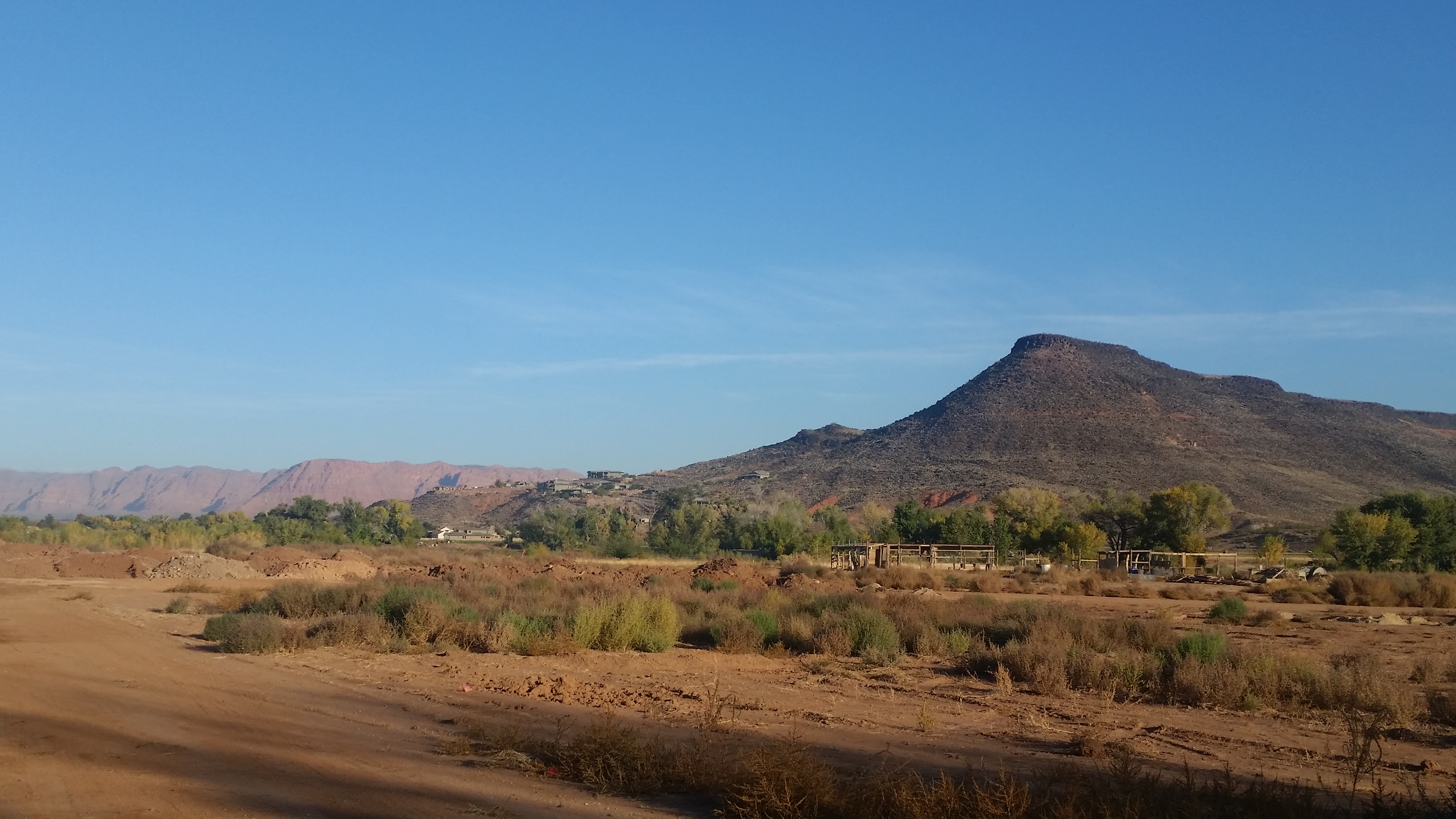 Run the Santa Clara River Trail to Tonaquint Park and Cottonwood Cove Park