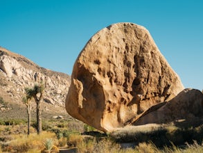 Climb at the Hall of Horrors in Joshua Tree