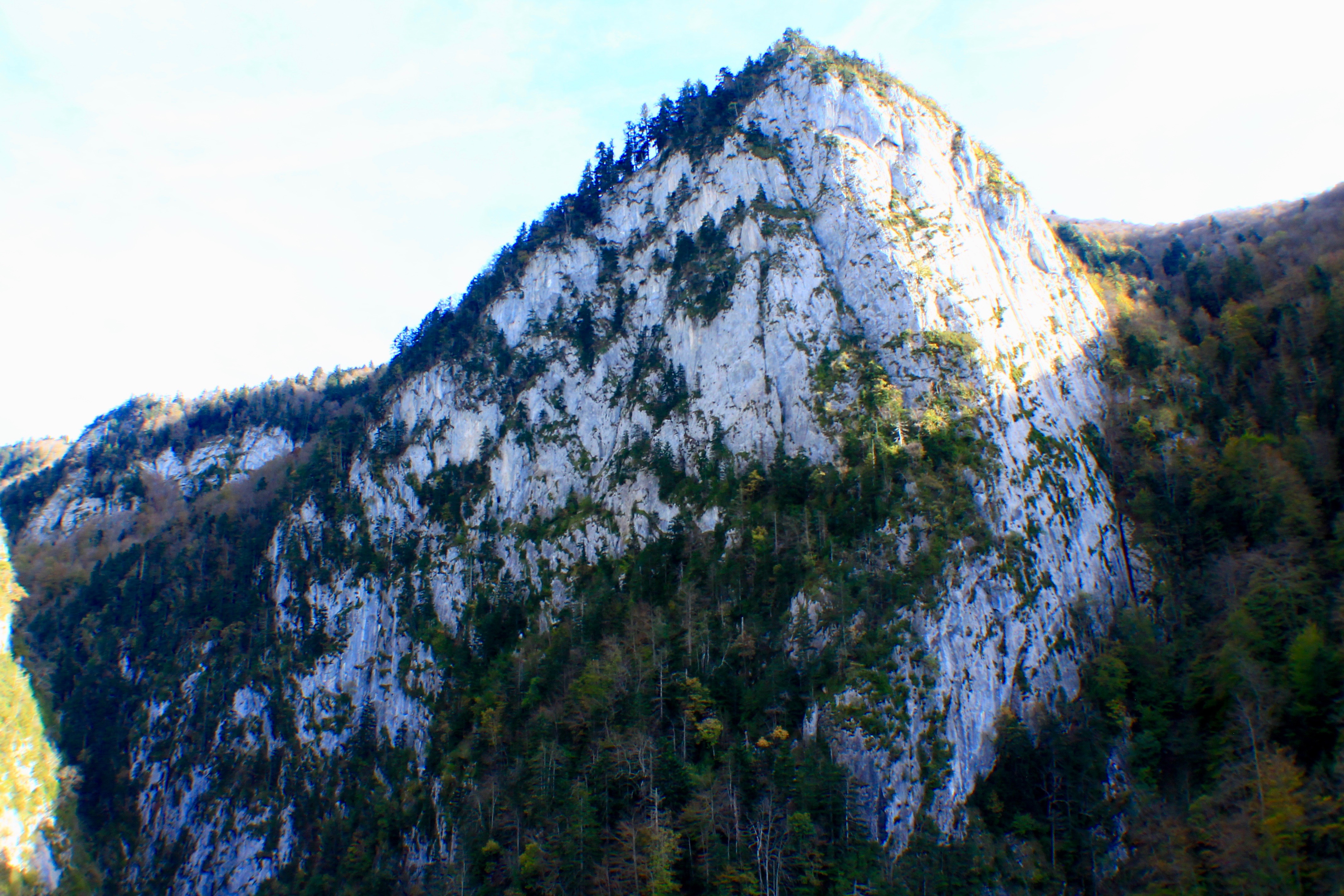 Hike through La Chemin de la Mature