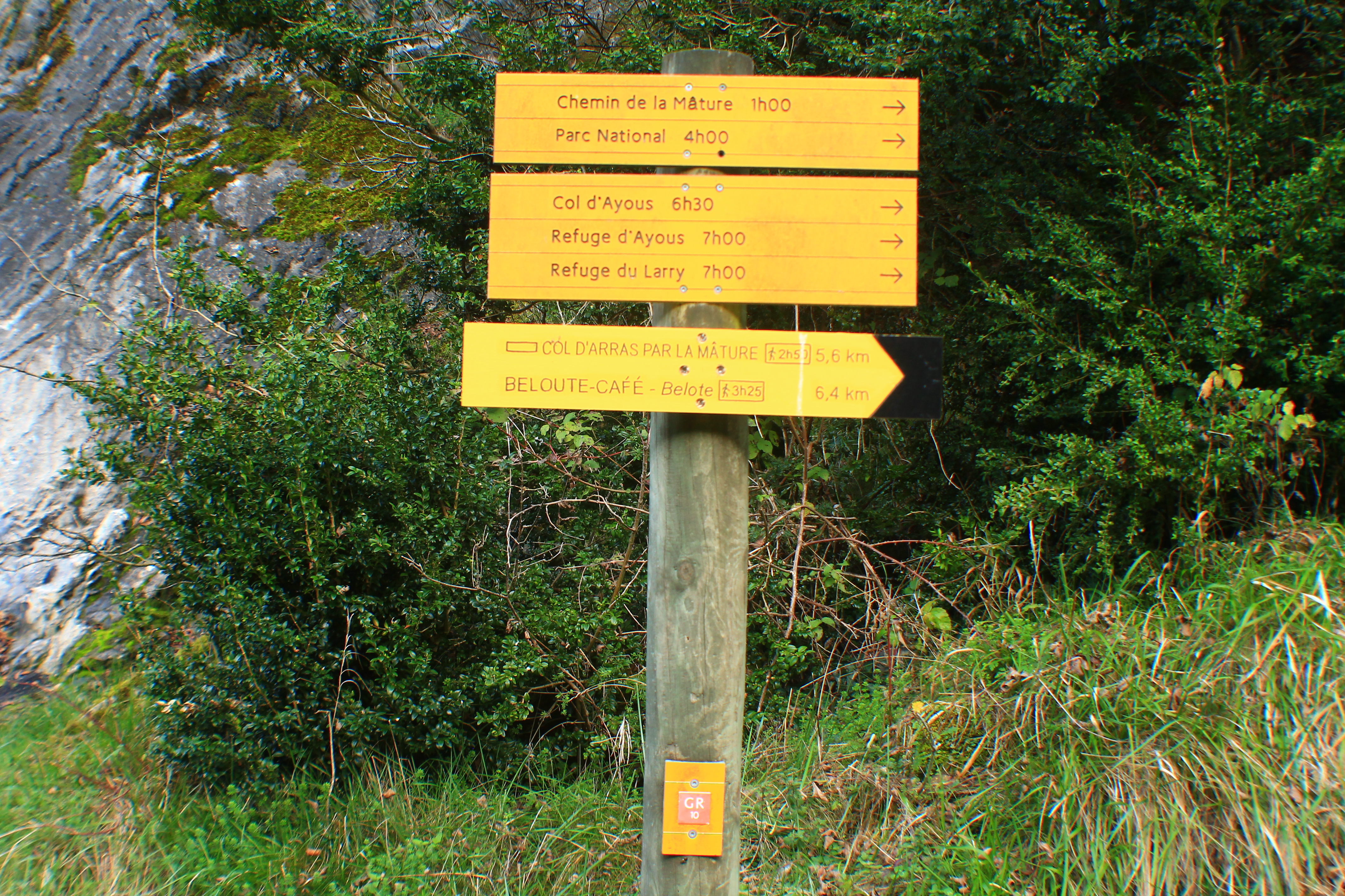 Hike through La Chemin de la Mature