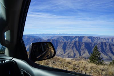 Drive to Hat Point Overlook in Hells Canyon 