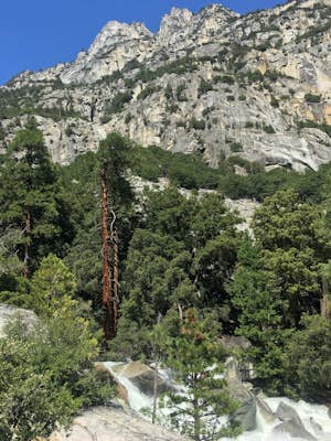 Hike to Mist Falls (Kings Canyon National Park)