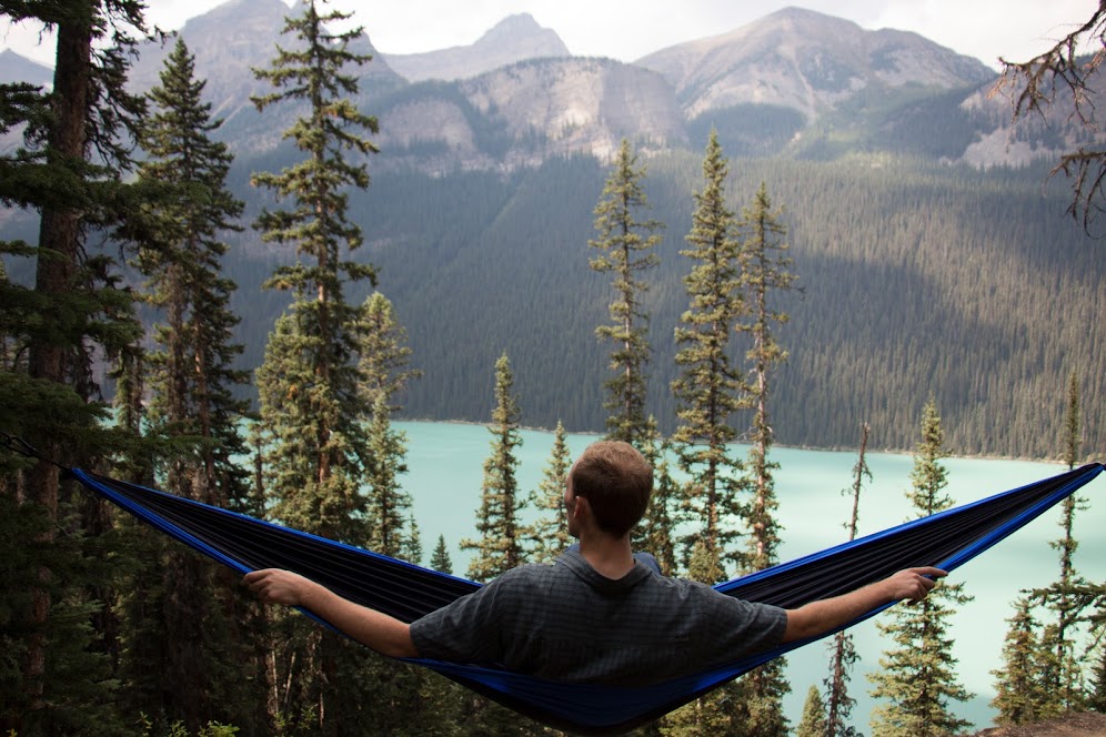 Hike to the Lake Louise Overlook
