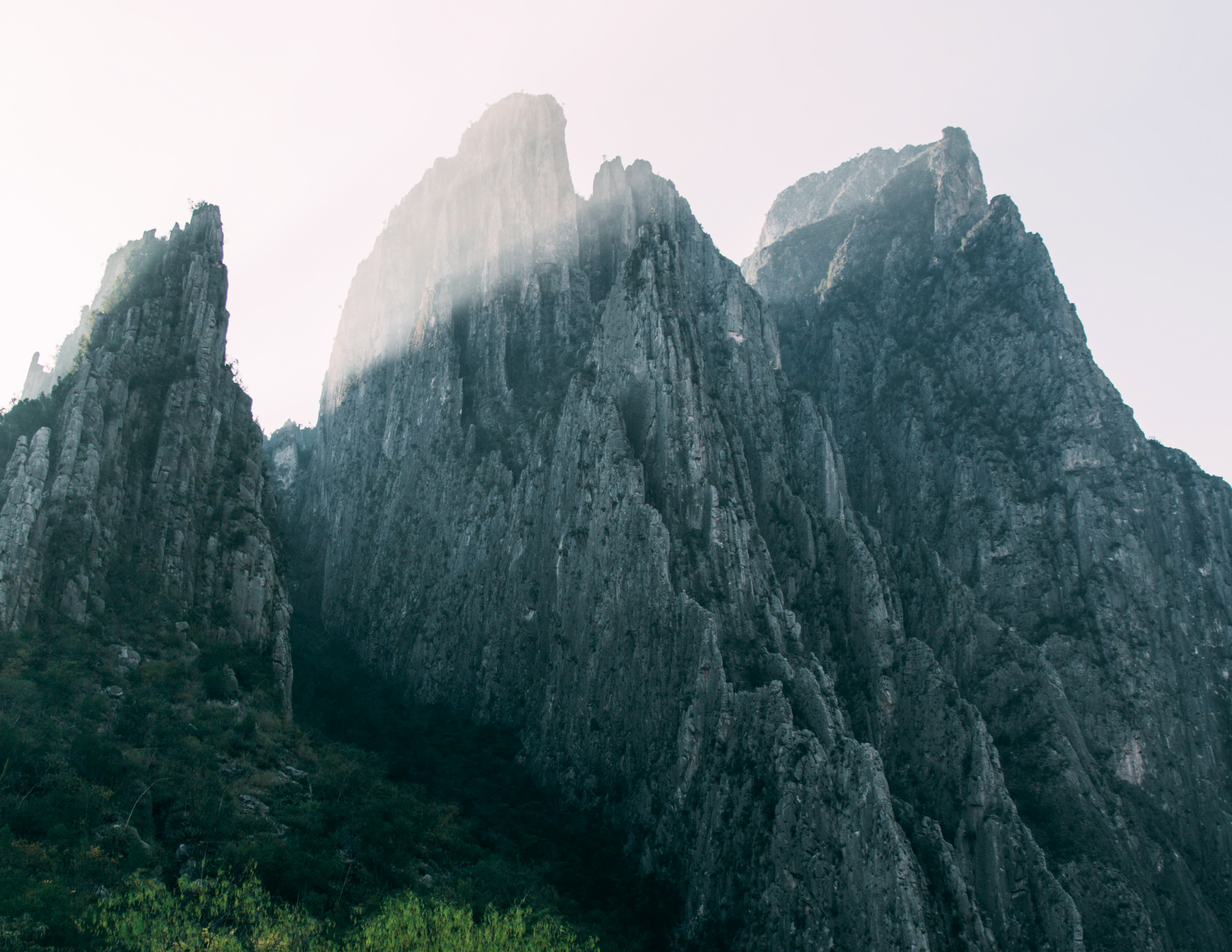 Climb Los Lobos Canyon in Potrero Chico